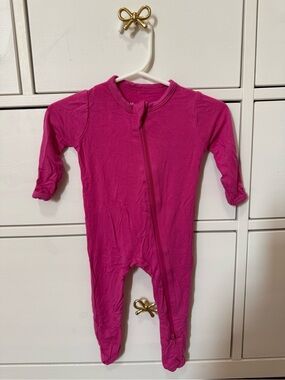 Kyte BABY Raspberry Zip Footed One-Piece